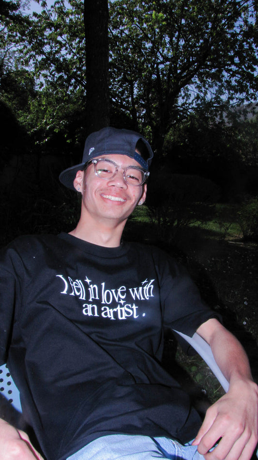 'ARTISTIC LOVE' UNISEX TEE